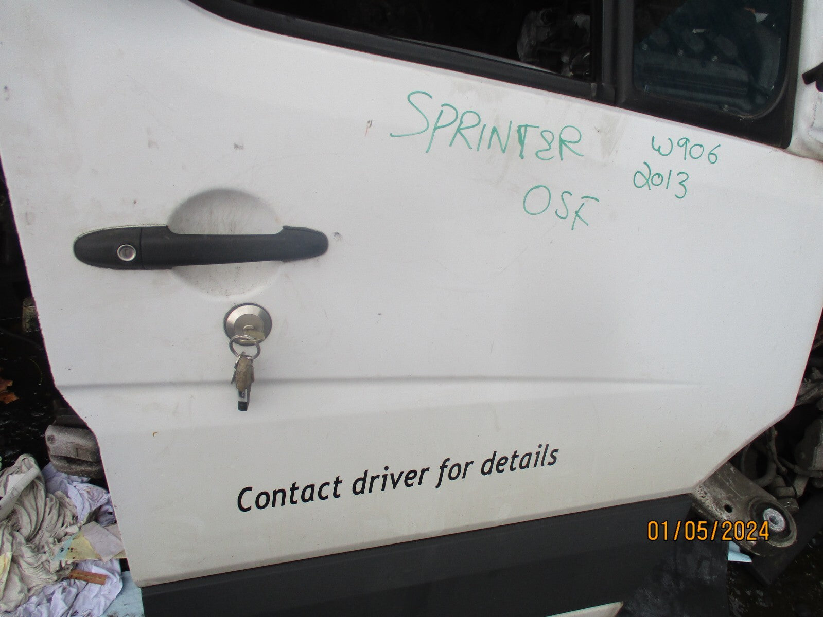 MERCEDES BENZ SPRINTER W906 2013 OSF DRIVER SIDE FRONT COMPLETE DOOR WHITE