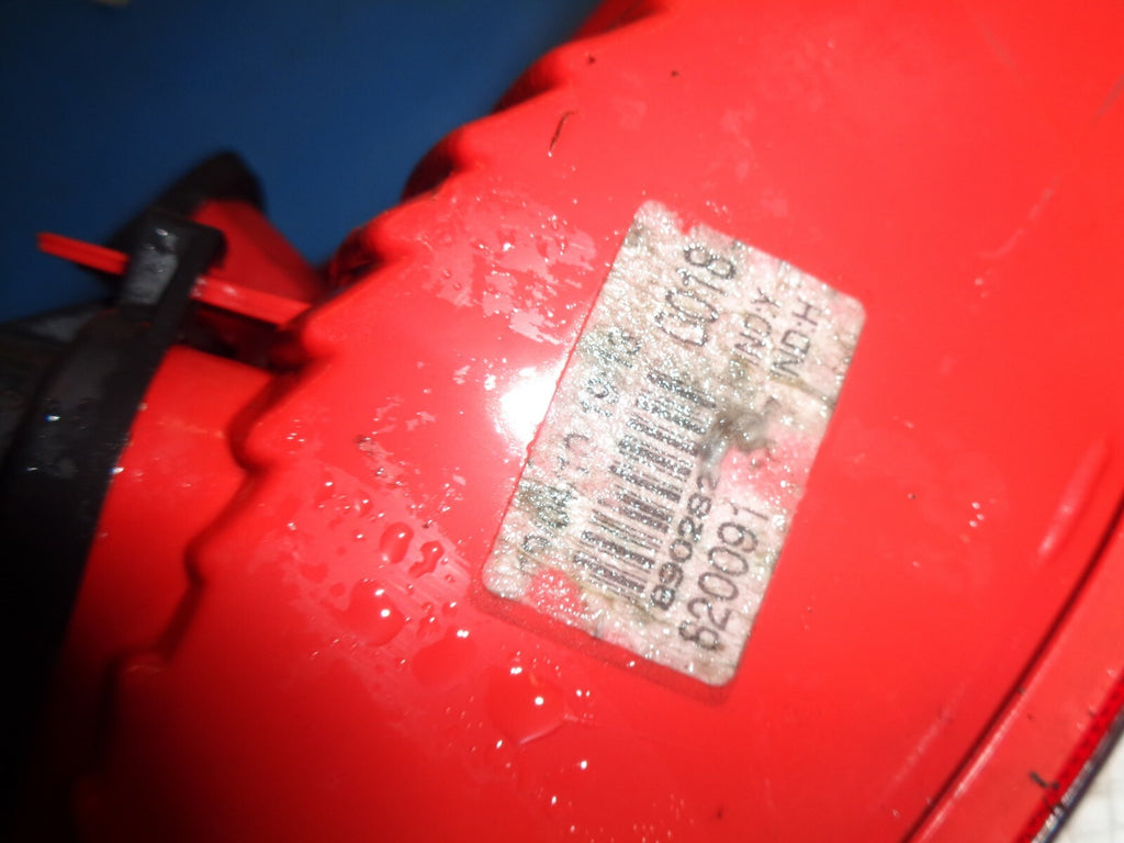RENAULT CLIO MK3 OSR DRIVER SIDE REAR TAIL LIGHT