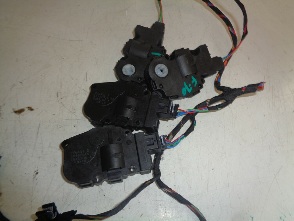 BMW 3 SERIES F30 2015 AIR VENT CONTROL FLAP MOTOR T946104A