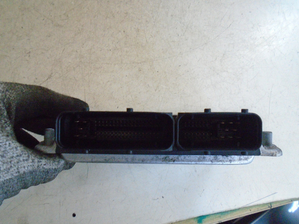 VOLKSWAGEN BORA 2005 MOTOR ECU ENGINE MODULE UNIT 038906019KH