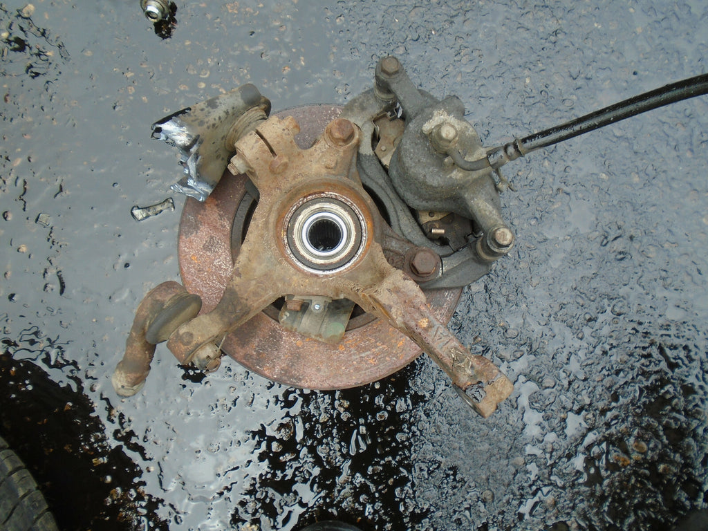 HYUNDAI i10 2013 - 19 1.2 PETROL OS DRIVER SIDE WHEEL HUB & CALIPER