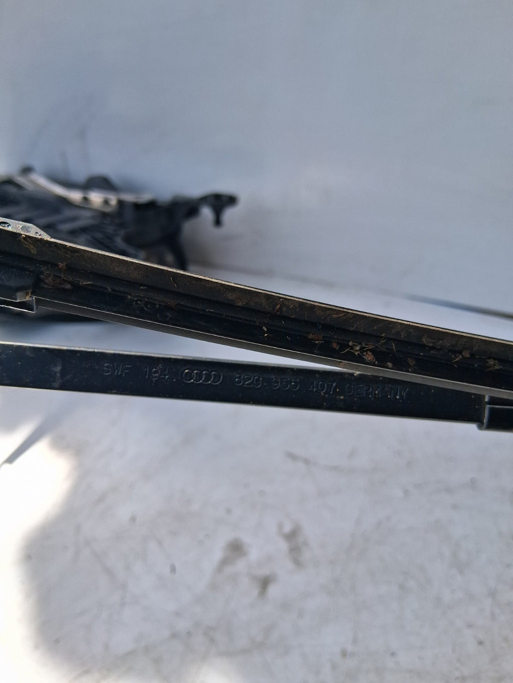 2024 AUDI A2 FRONT WINDSCREEN WIPER ARMS W000091210