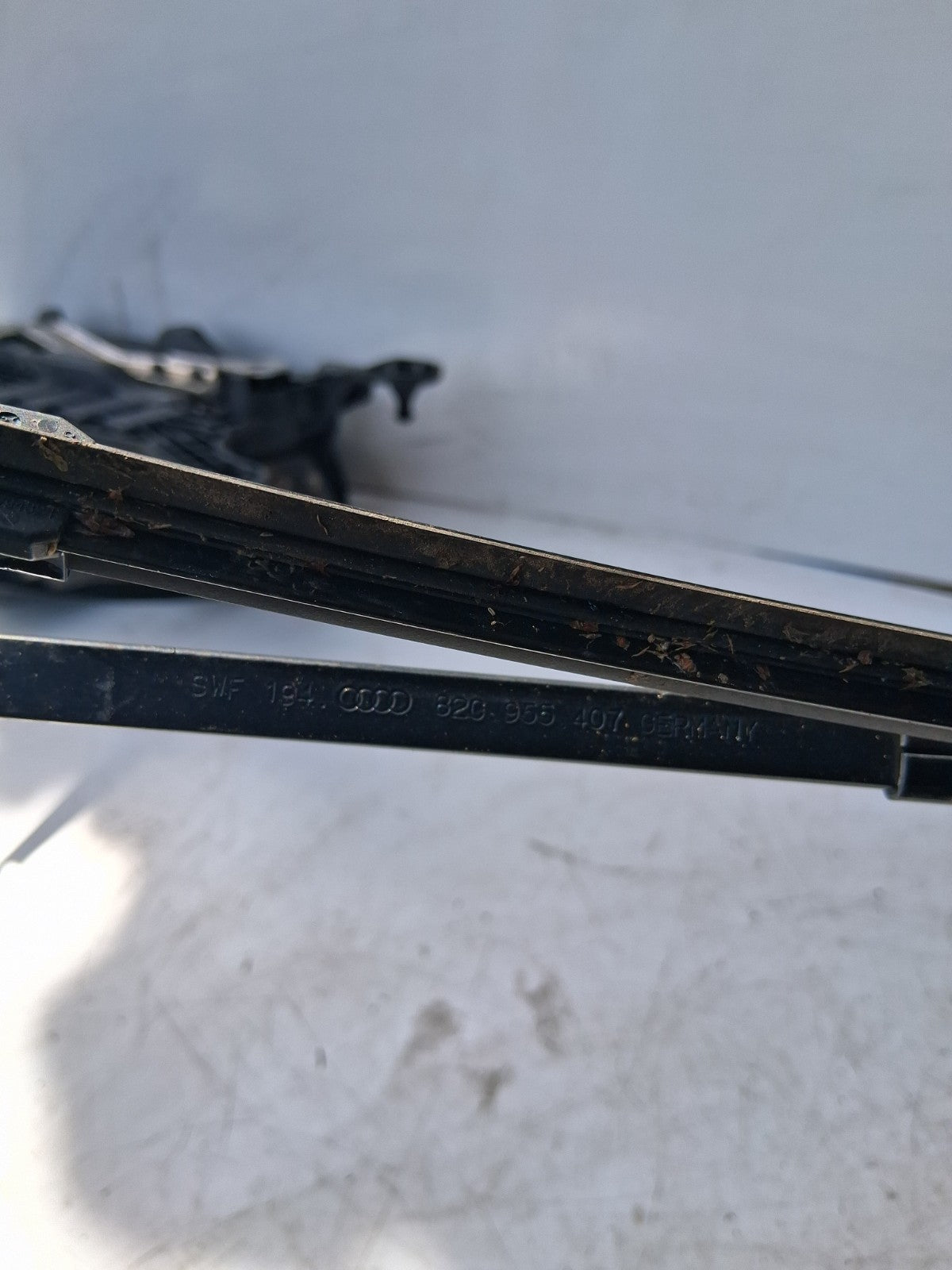 2024 AUDI A2 FRONT WINDSCREEN WIPER ARMS W000091210