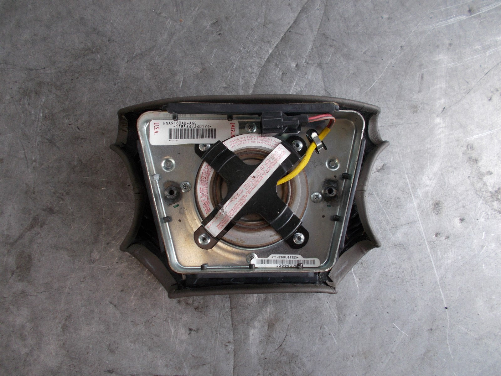 JAGUAR XJ6 1997 OS/ DRIVER SIDE STEERING WHEEL BROWN AIRBAG HNA9180AB-AGE