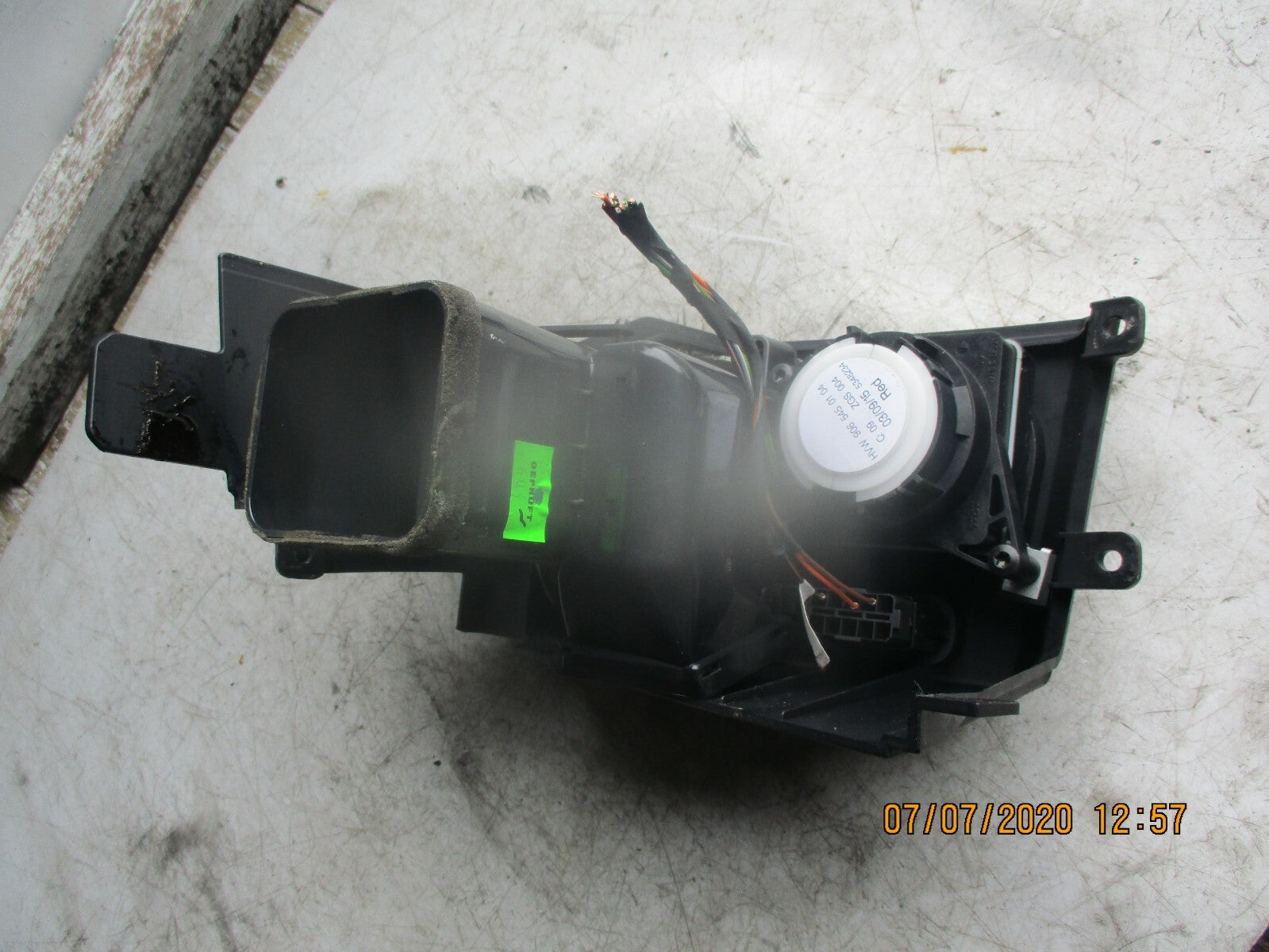 VW VOLKSWAGEN 2015 CRAFTER MK1 DRIVER SIDE FRONT AIR VENTS A9068300754
