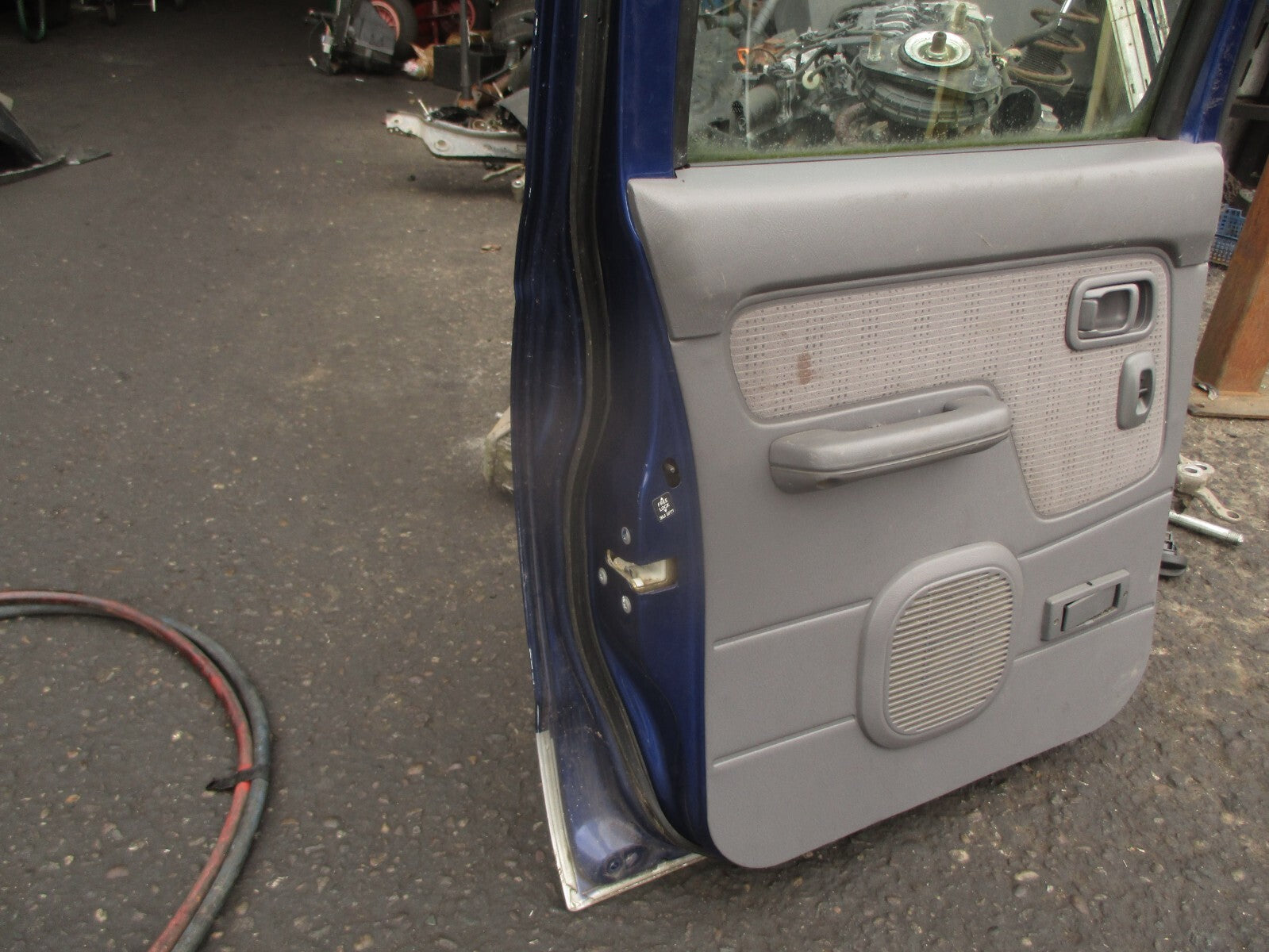 2002 NISSAN NAVARA D22 NSR PASSENGER SIDE REAR COMPLETE DOOR BLUE