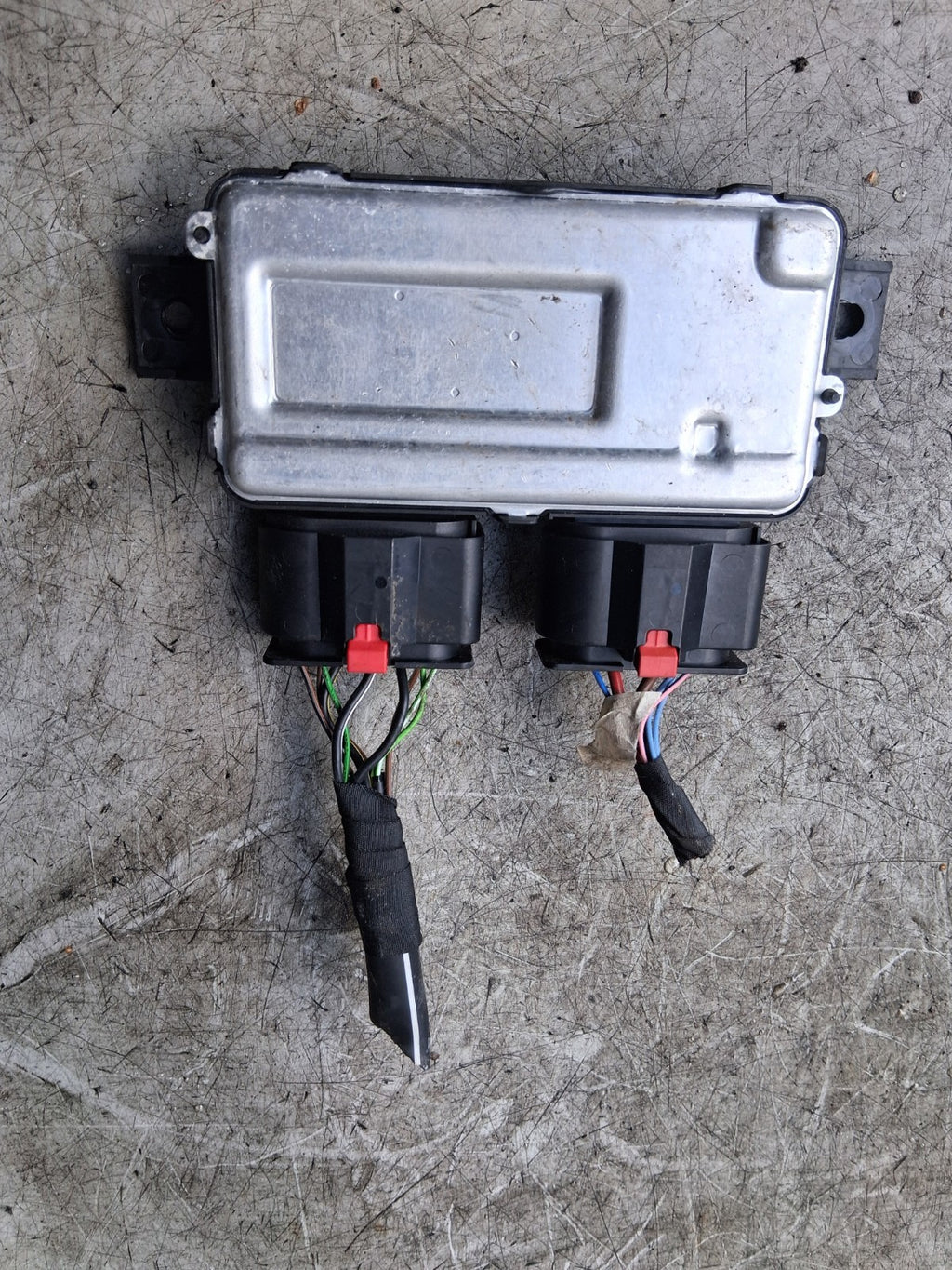 2021 MERCEDES BENZ A CLASS FUEL PUMP CONTROL MODULE A0009008214