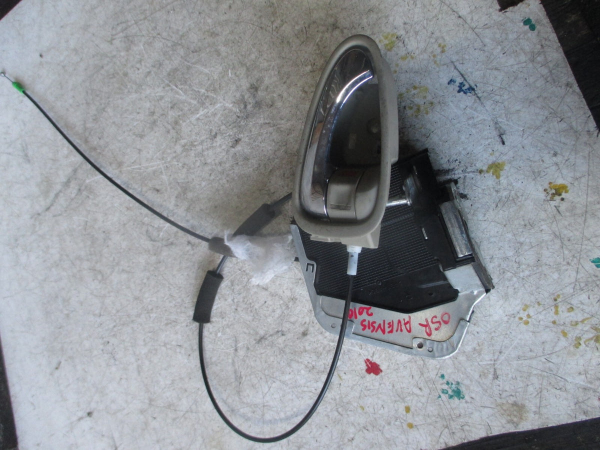 TOYOTA AVENSIS MK3 2010 T270 OSR DRIVER SIDE REAR DOOR LOCK A046693