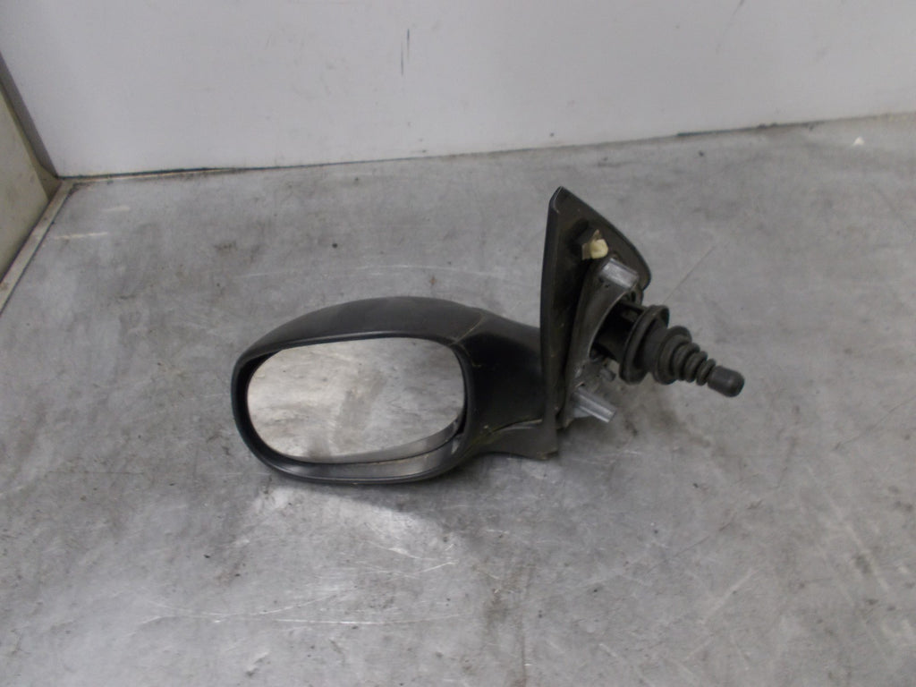 PEUGEOT 206 NS/ PASSENGER SIDE MANUAL WING MIRROR BLACK CP5005000