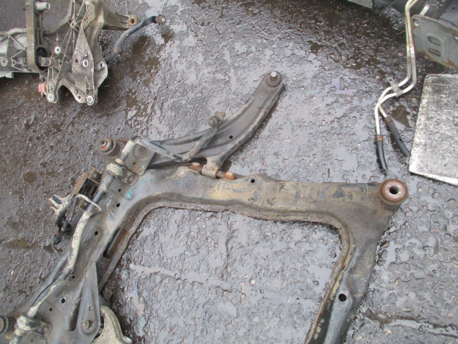 2003 RANGE ROVER L322 VOGUE 3.0 DIESEL FRONT SUB FRAME AXLE