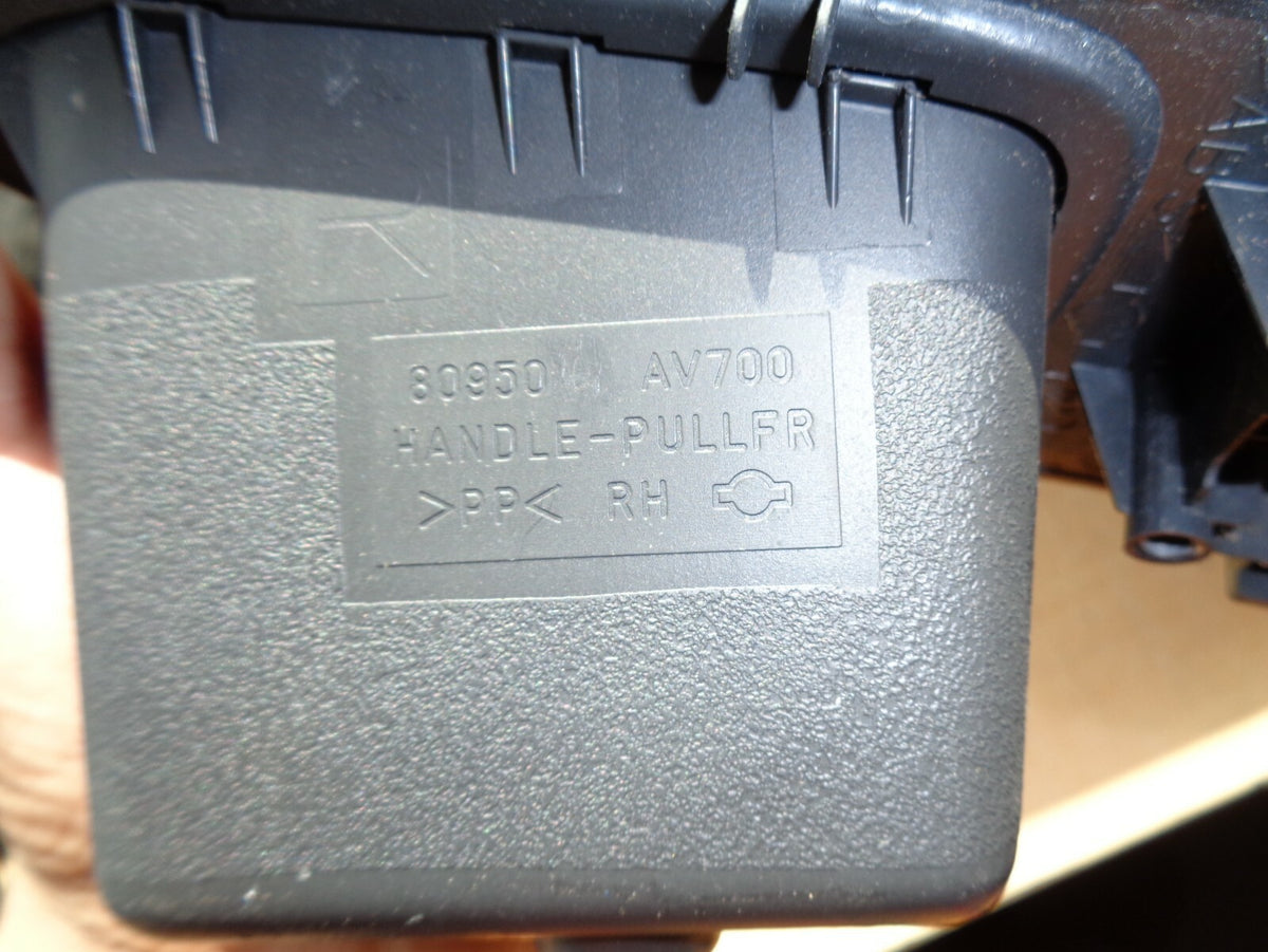 NISSAN PRIMERA 2004 P12 POWER WINDOW CONTROL INTERIOR TRIM 80960AV700