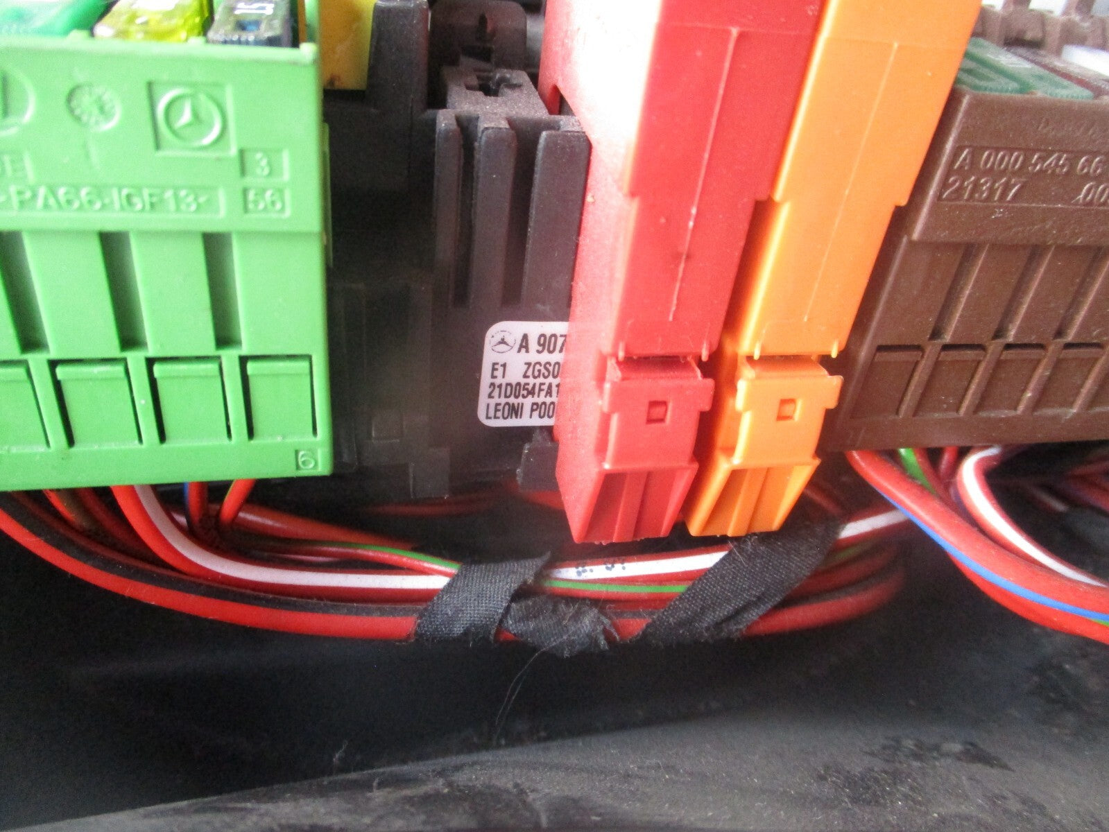 2021 MERCEDES BENZ SPRINTER W907 FUSE BOX RELAY P00170403