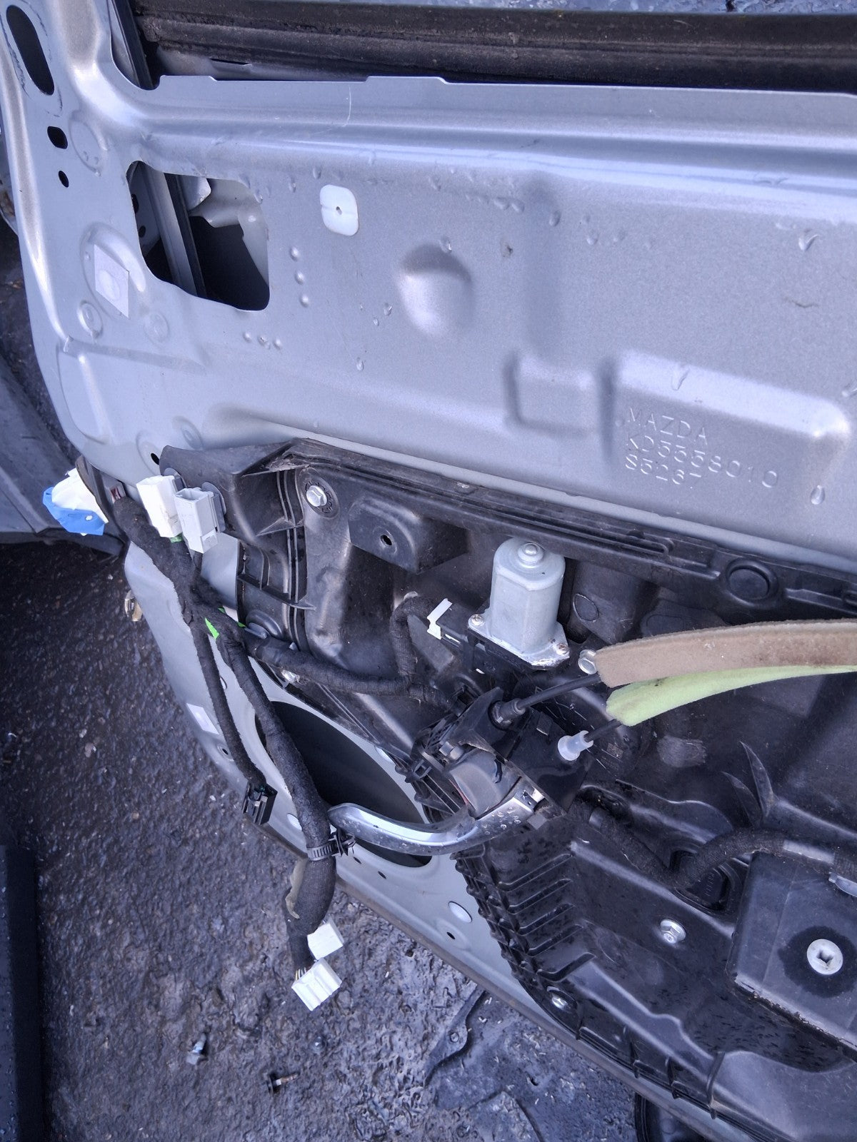 2013 MAZDA CX 5 MK1 OSF DRIVER SIDE FRONT RIGHT BARE DOOR LIQUID SILVER P38