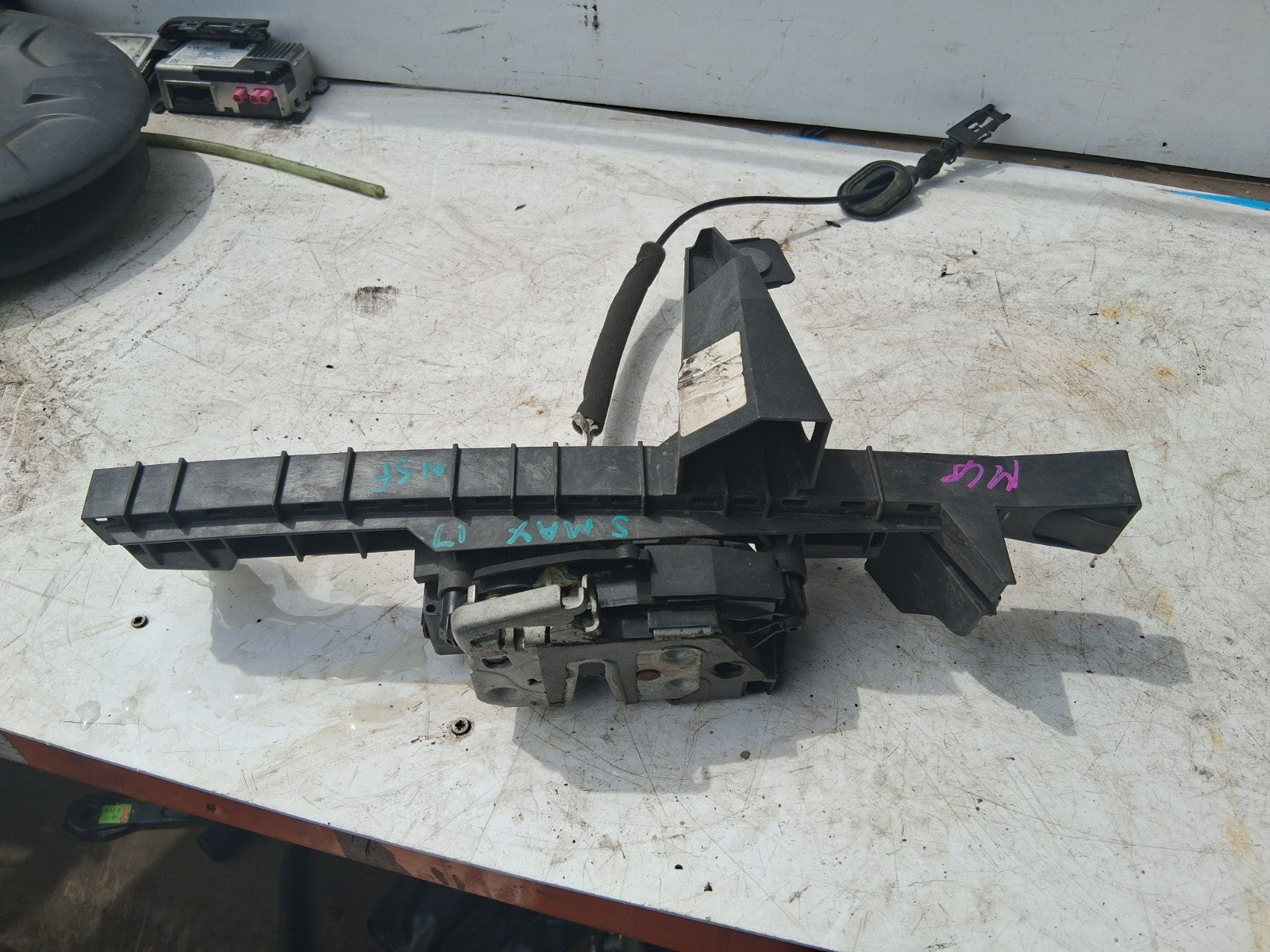 2018 FORD S MAX MK2 NSF PASSENGER SIDE FRONT DOOR LOCK MECHANISM EM2AU21813DD