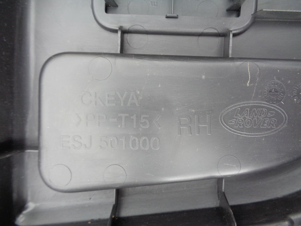 LAND ROVER DISCOVERY 3 2005 DRIVER SIDE REAR BOOT STORAGE COMPARTMENT ESJ501000