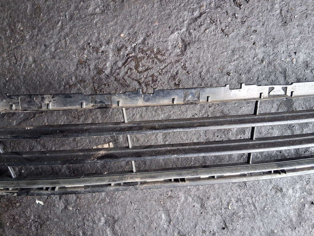 2016 FORD MONDEO MK5 HATCHBACK FRONT BUMPER LOWER GRILL DS7317B968