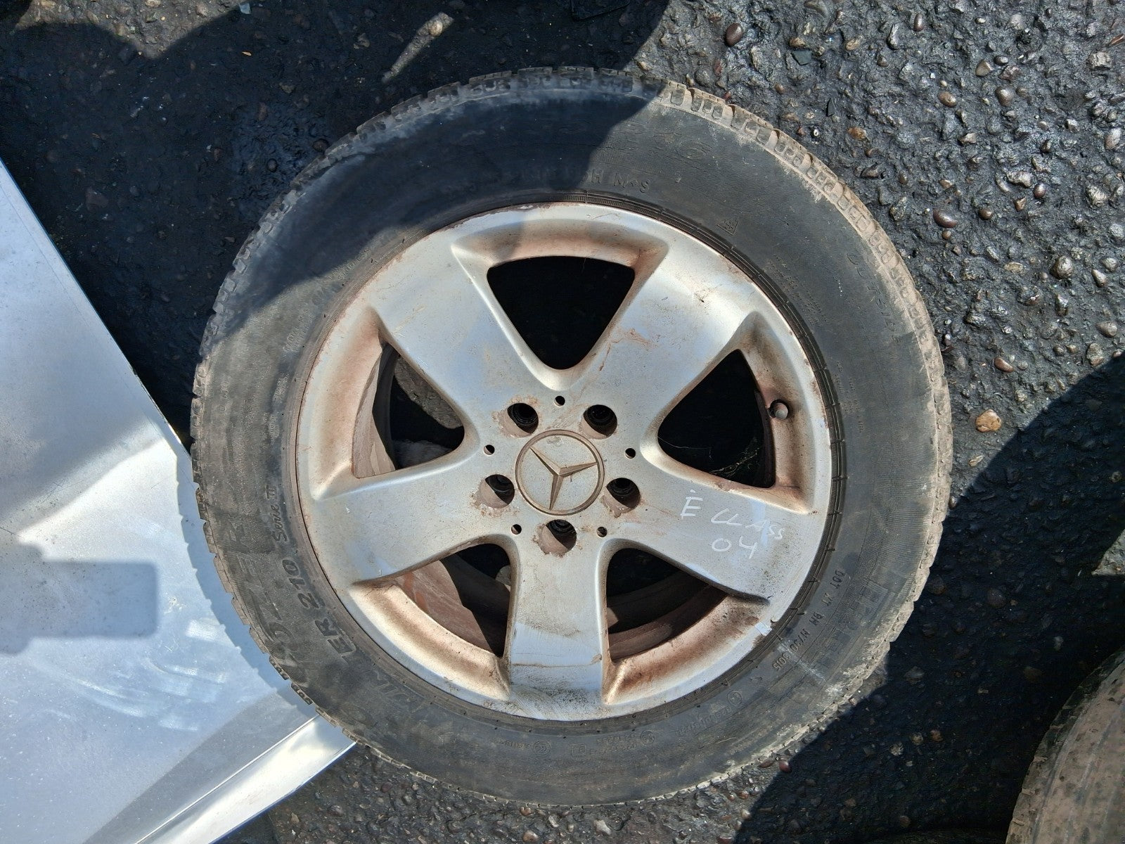 2004 MERCEDES BENZ E CLASS W211 16 INCH ALLOY WHEEL WITH TYRE 225/55R16