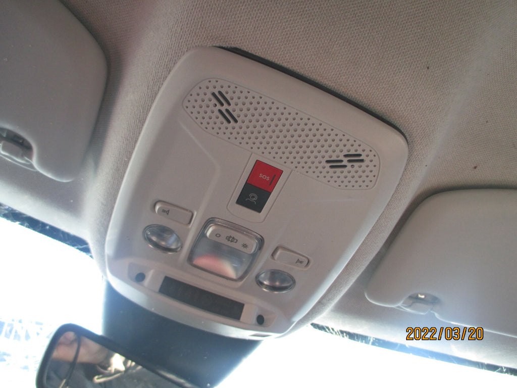 CITROEN C4 MK3 2021 FRONT INTERIOR ROOF COURTESY READING LIGHT