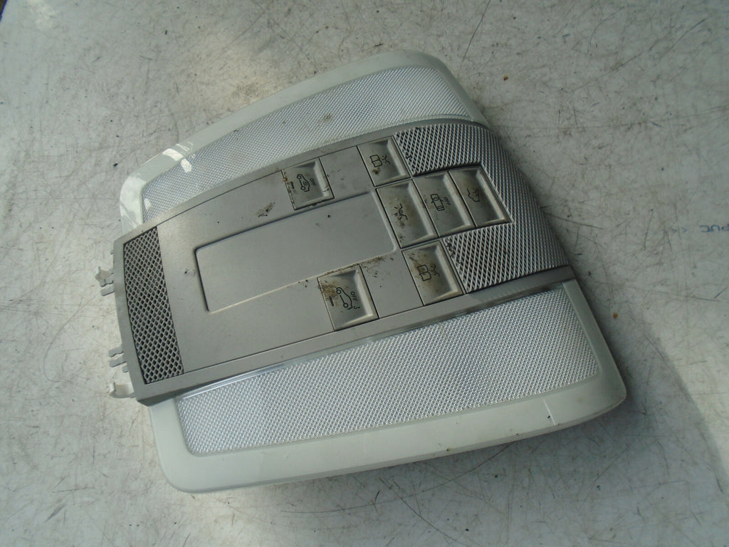 MERCEDES BENZ C CLASS W204 2009 FRONT INTERIOR ROOF READING LIGHT A2048200823