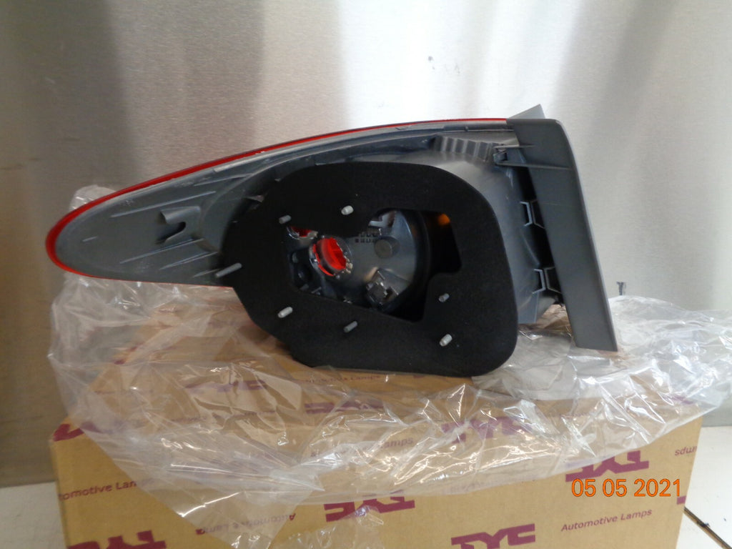 HYUNDAI ELANTRA FACELIFT 2008 2011 DRIVER REAR TAIL LIGHT 478850061 11B213016B