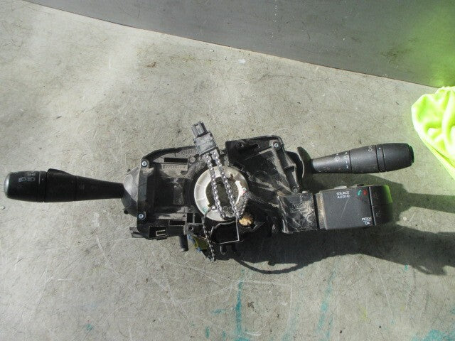 2015 RENAULT TRAFIC X82 MK2 INDICATOR WIPER STALK UNIT E10745573