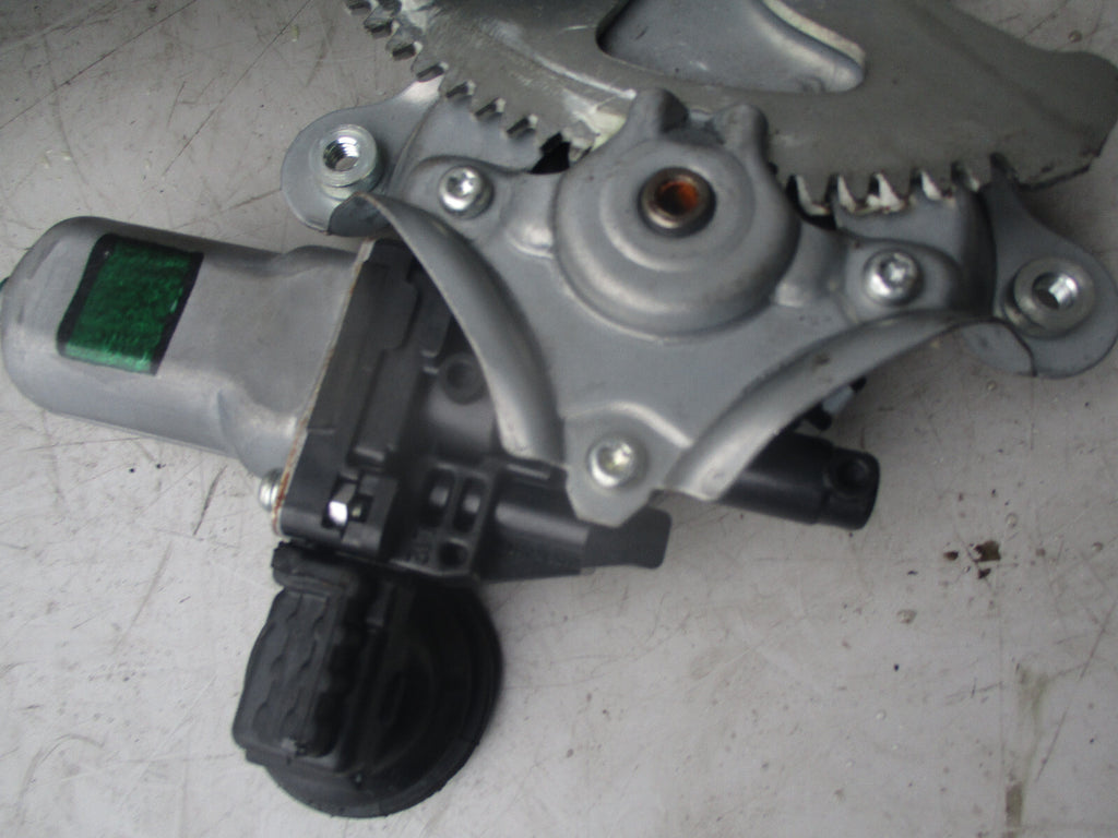 TOYOTA YARIS 2016 OSR DRIVER SIDE REAR WINDOW REGULATOR & MOTOR