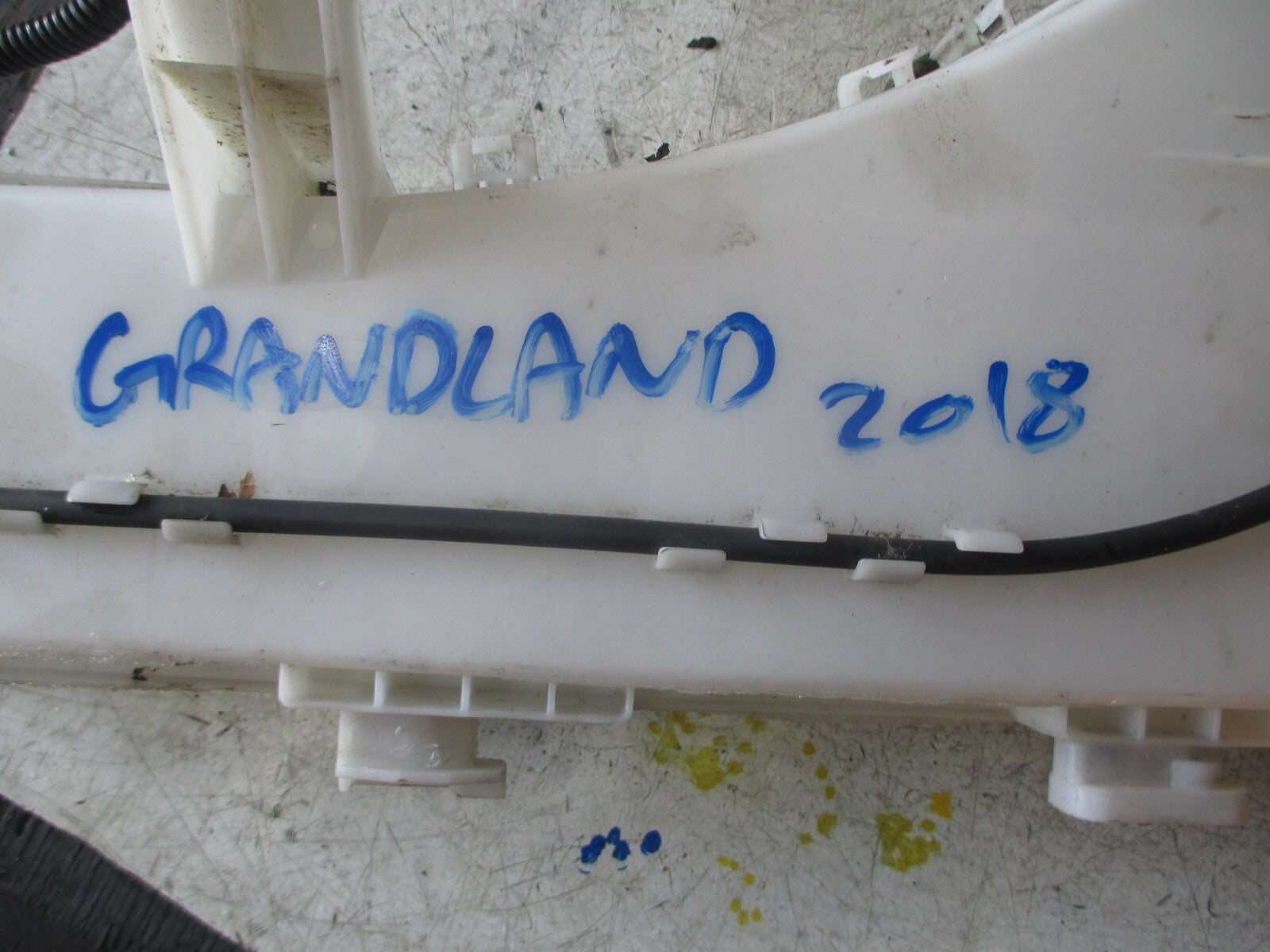VAUXHALL GRANDLAND X 1.6 DIESEL WINDSCREEN WASHER BOTTLE YP00066080