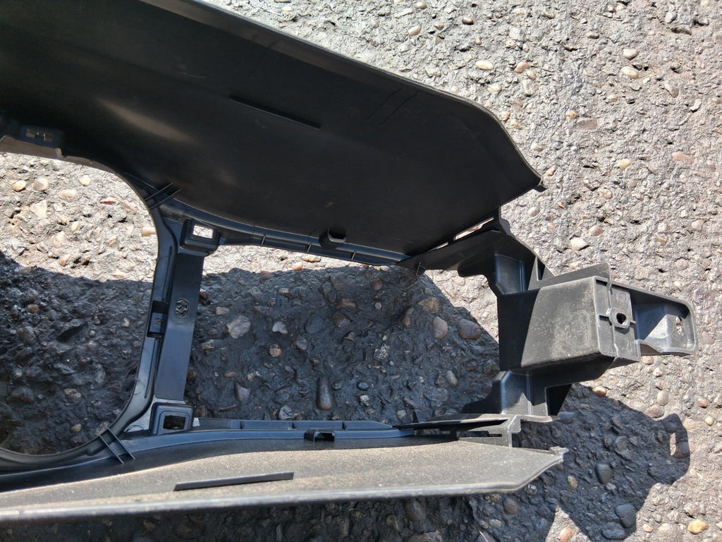2019 PEUGEOT 108 CENTER CONSOLE SURROUND PANEL TRIM 1388649XZD