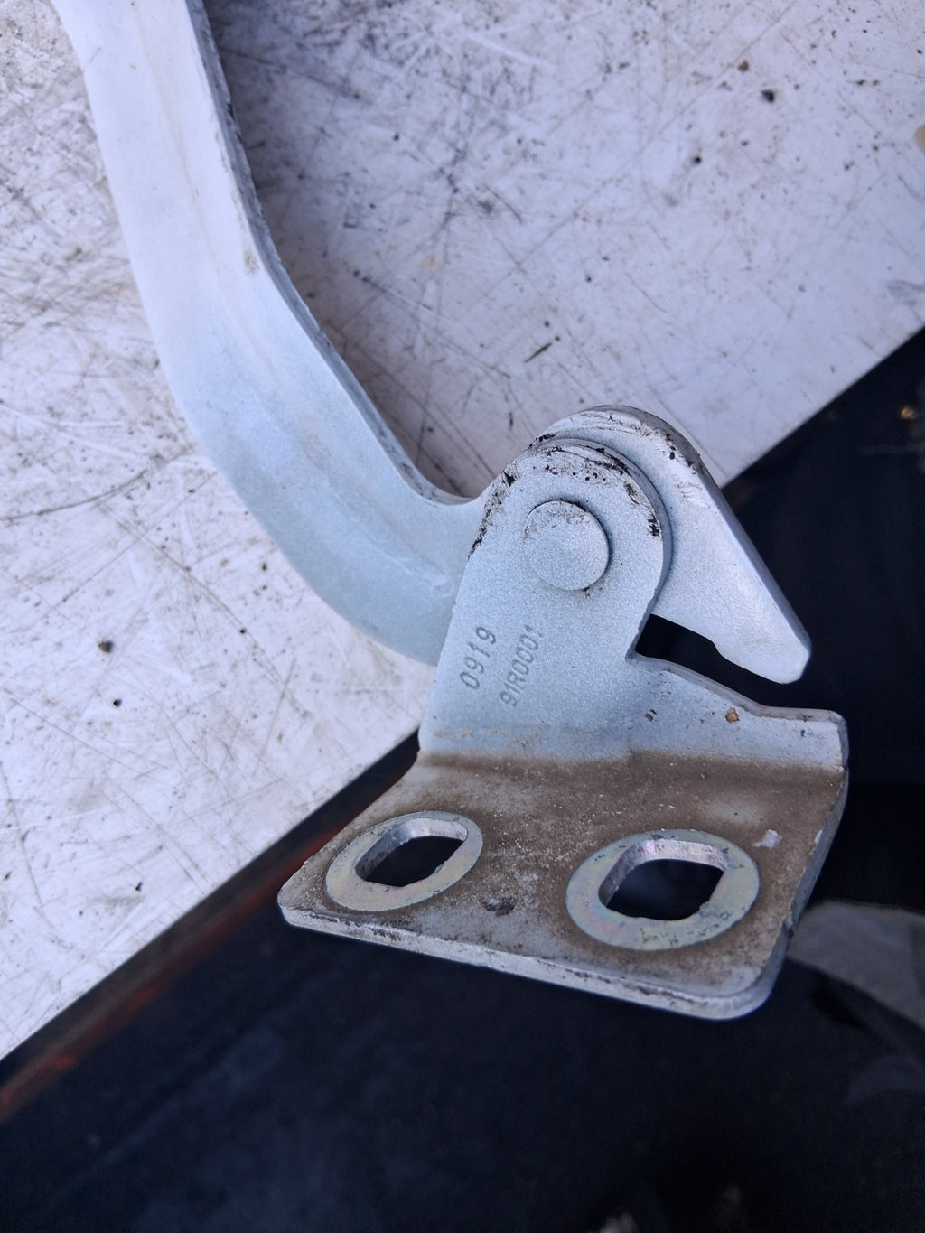 2020 RENAULT KANGOO MK2 NSF PASSENGER SIDE FRONT LEFT BONNET HINGE A4158800028