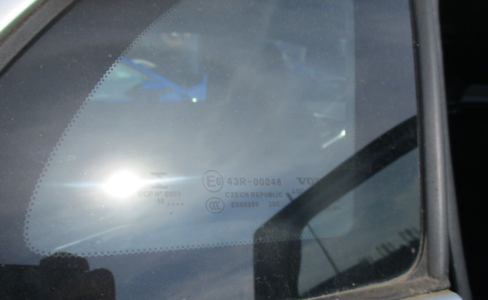 2016 VOLVO V40 R DESIGN OSR DRIVERS SIDE REAR QUARTER WINDOW GLASS