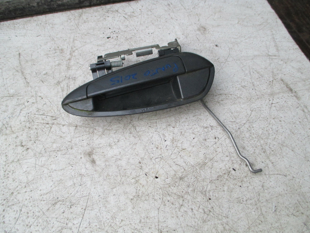 FIAT PUNTO 2015 EVO MK3 3 DOOR NSF PASSENGER SIDE DOOR EXTERIOR DOOR HANDLE
