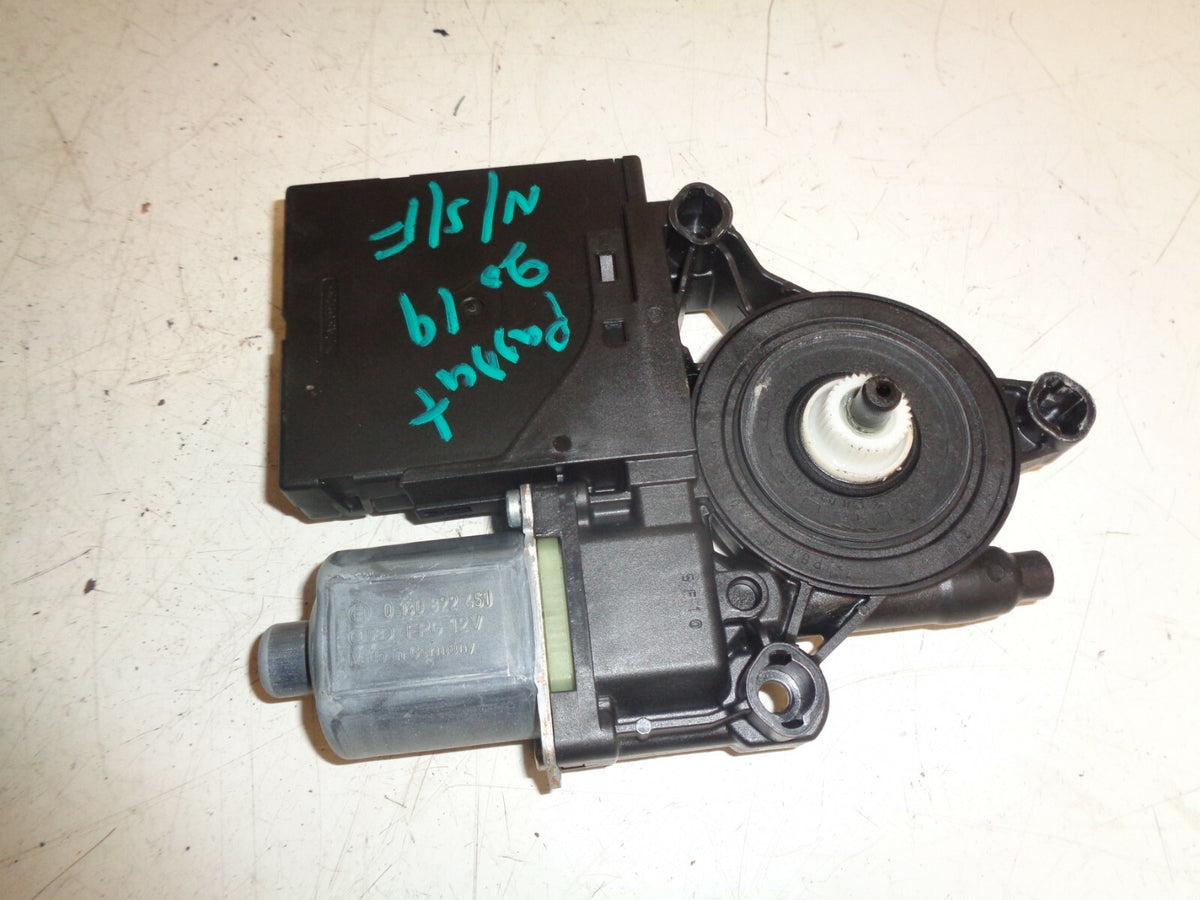 VW VOLKSWAGEN PASSAT B7 2014 NS PASSENGER SIDE FRONT DOOR WINDOW MOTOR 988703320