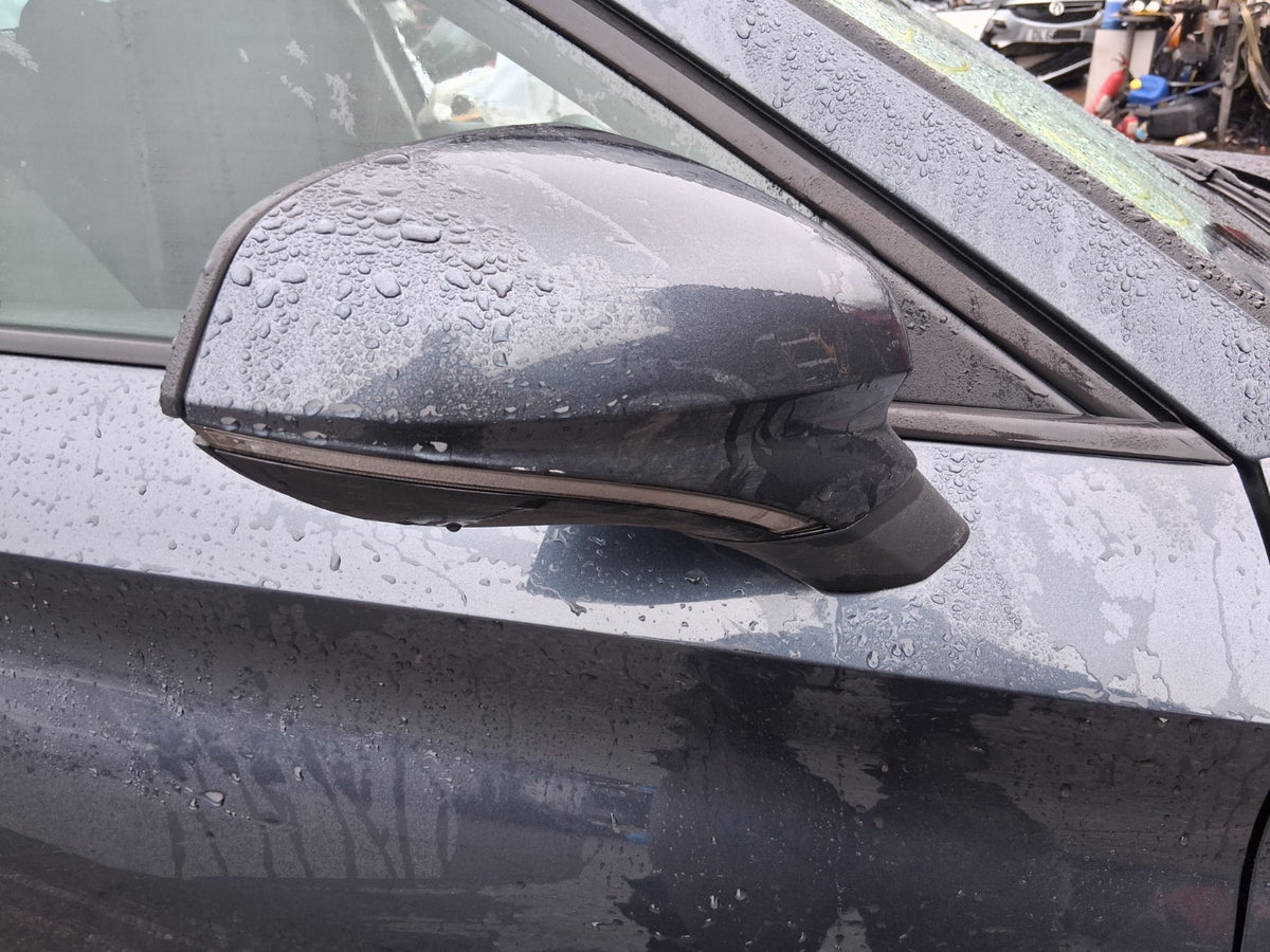 2022 SEAT LEON MK4 OSF DRIVER SIDE FRONT RIGHT ELECTRIC WING MIRROR GREY