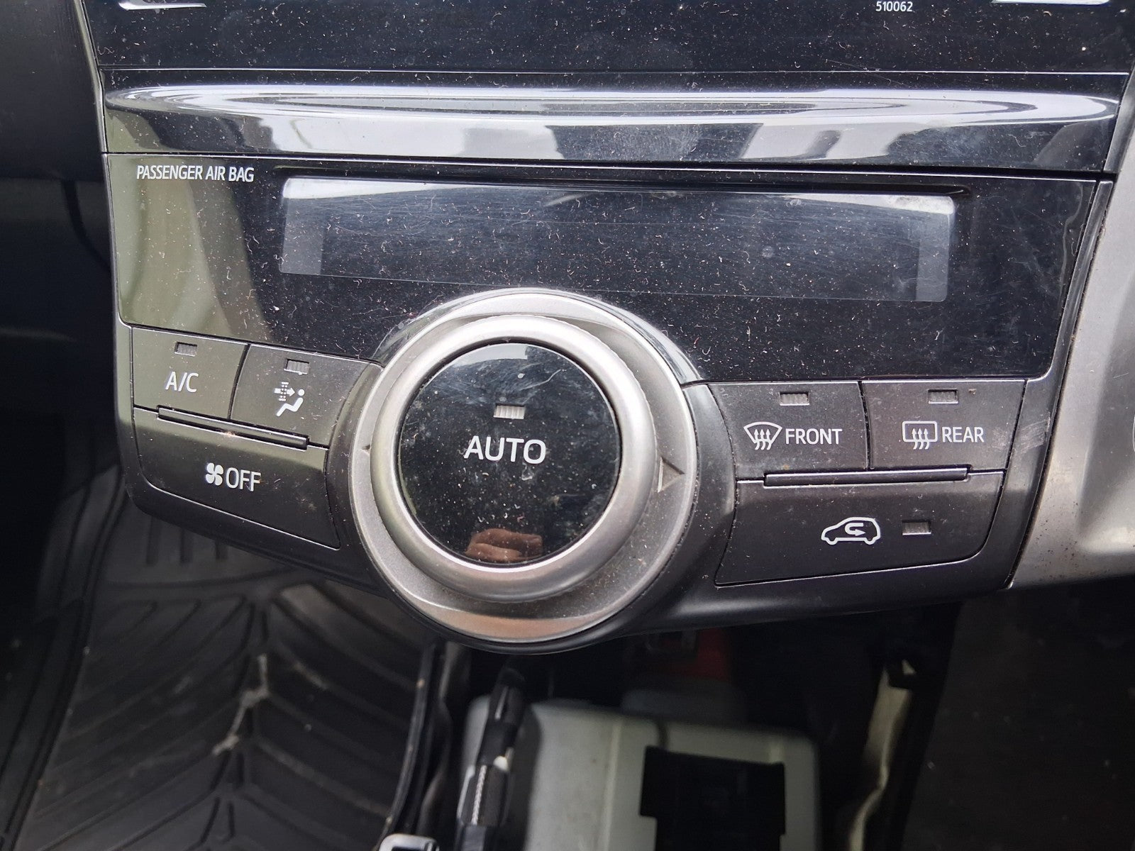 2018 TOYOTA PRIUS V PLUS XW40 AC HEATER CLIMATE CONTROL SWITCH PANEL