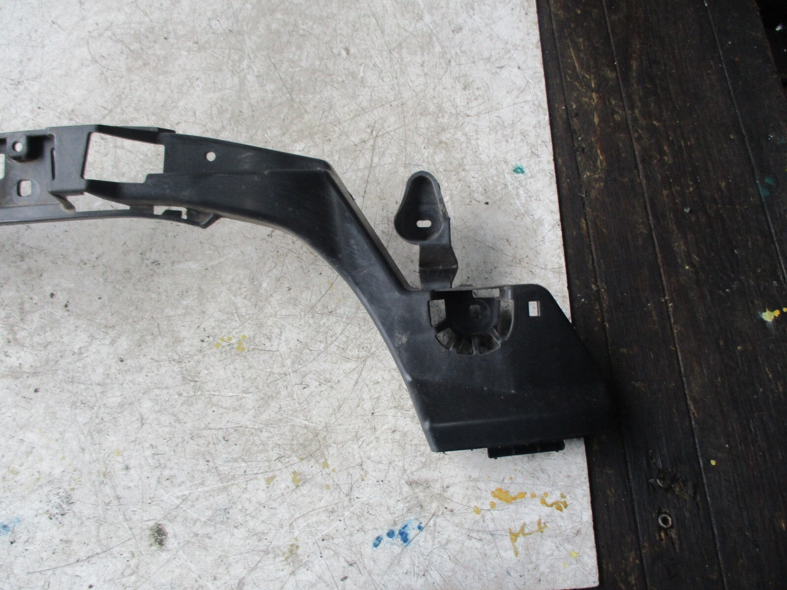 JAGUAR XE 2017 REAR BUMPER CENTRE BRACKET GX7317E855AD