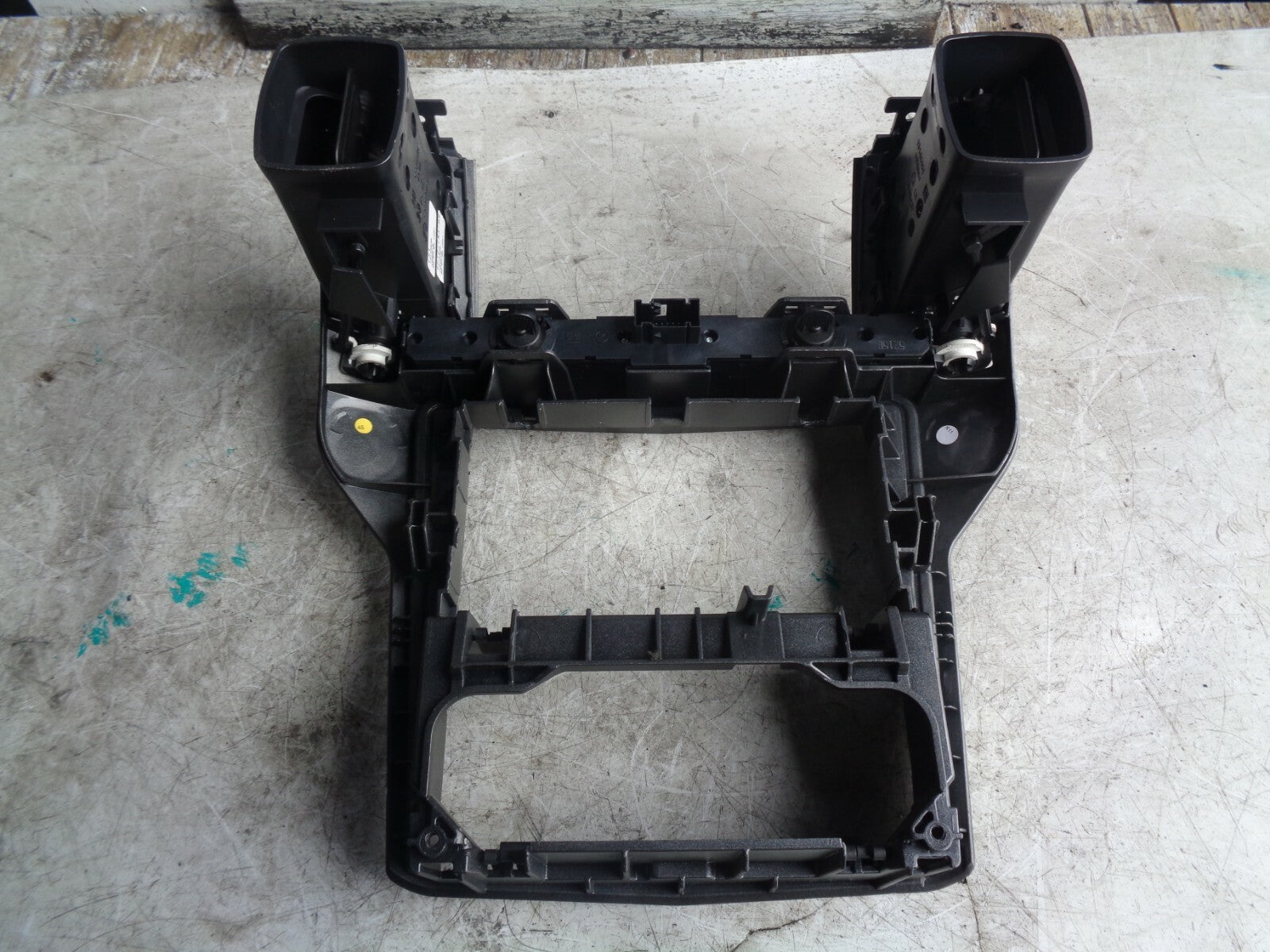 VAUXHALL ZAFIRA B MK2 2006 FRONT CENTRE CONSOLE SURROUND TRIM 13162556