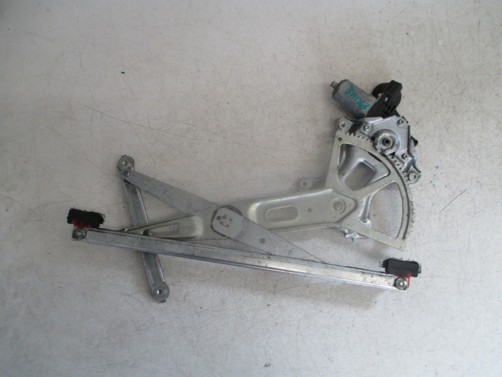 2005 TOYOTA PRIUS OSR DRIVER SIDE REAR DOOR WINDOW REGULATOR MOTOR 85710-35180