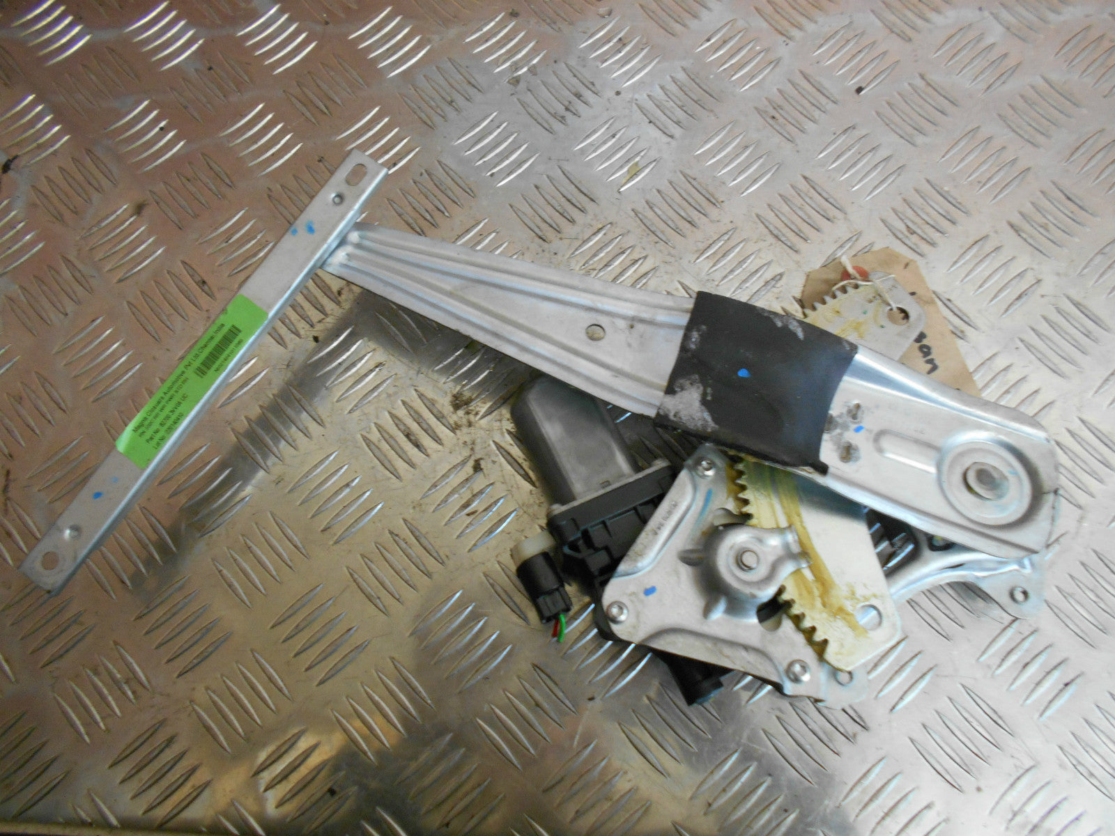 NISSAN NOTE E12 2014 OSR DRIVER SAIDE REAR WINDOW MOTOR REGULATOR 82731 1HB1A