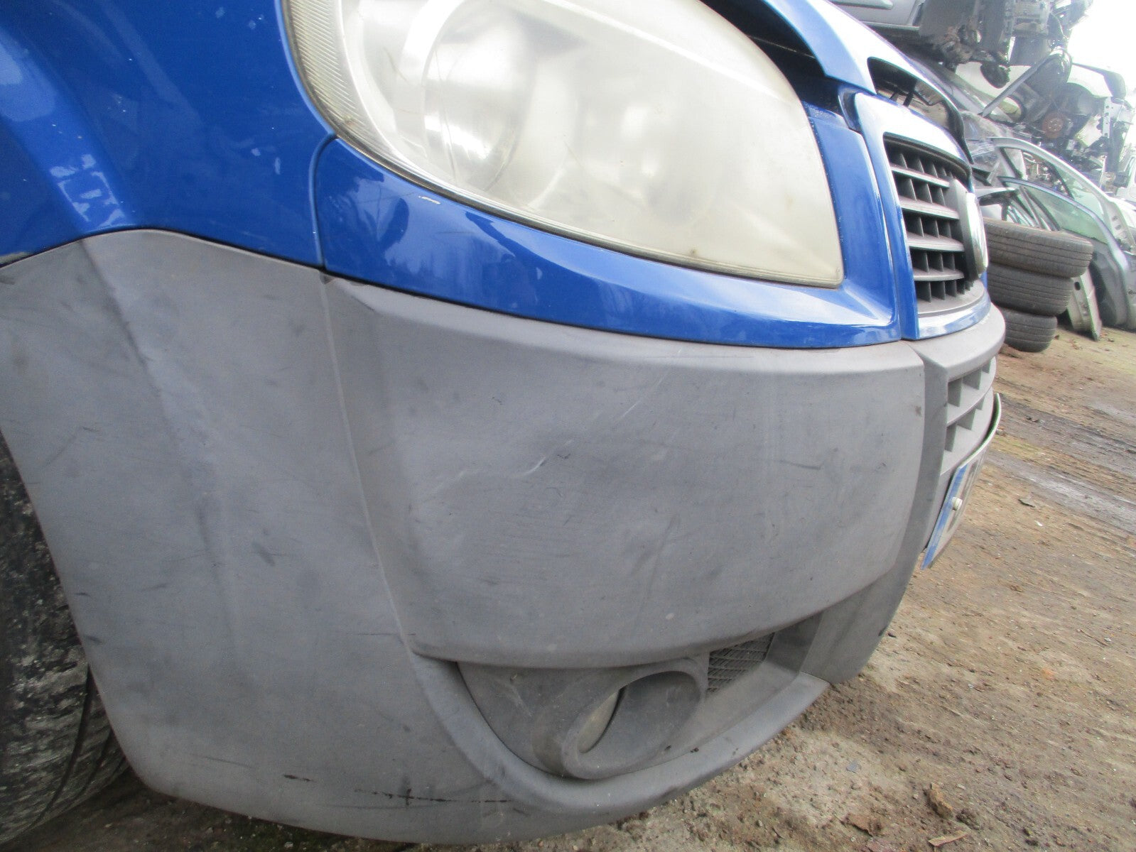 2010 FIAT DOBLO MK1 FRONT BUMPER WITH FOG LIGHT