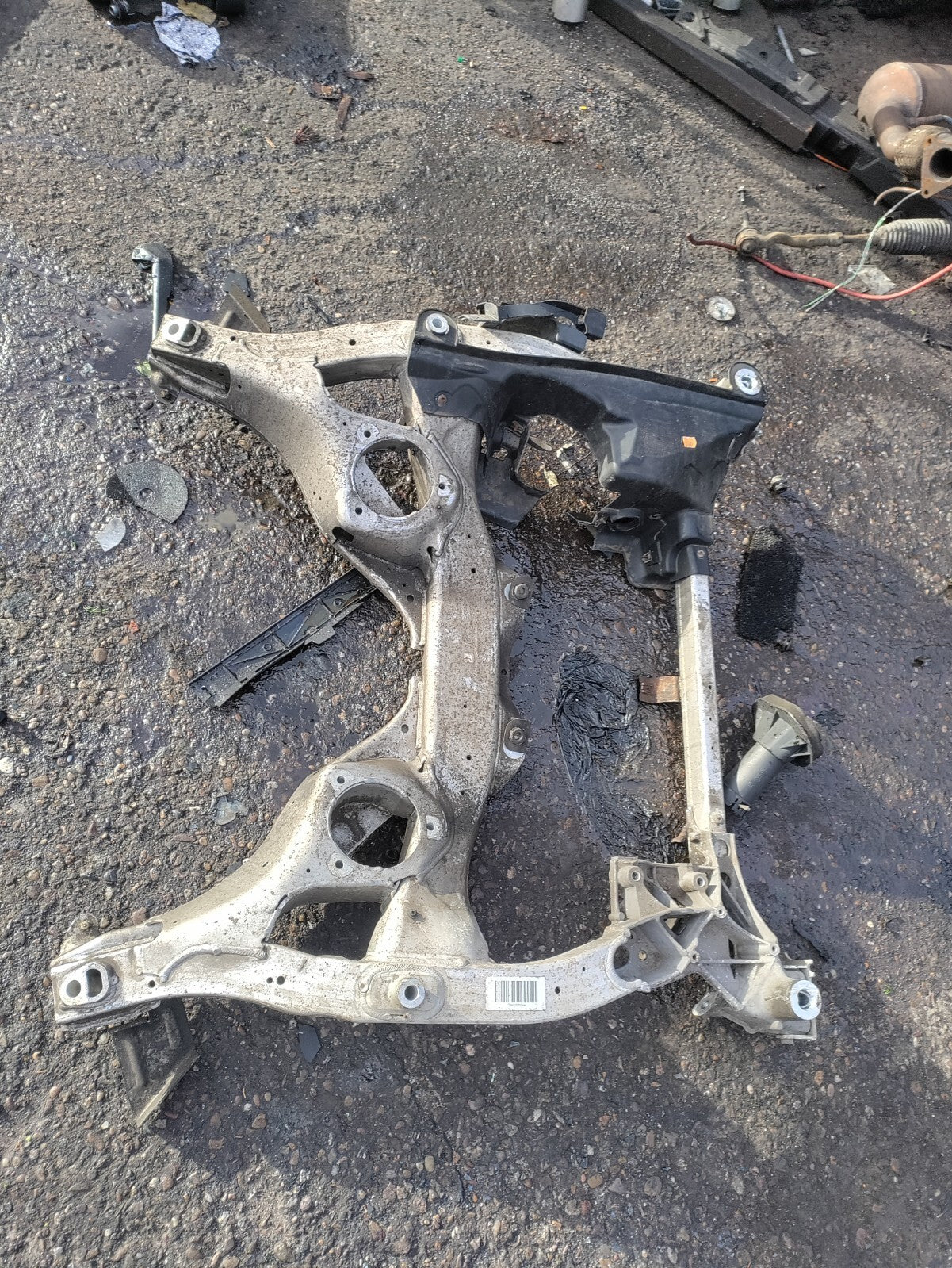 2012 BMW 5 SERIES F10 2.0 DIESEL FRONT ENGINE SUBFRAME AXLE CARRIER 6797643