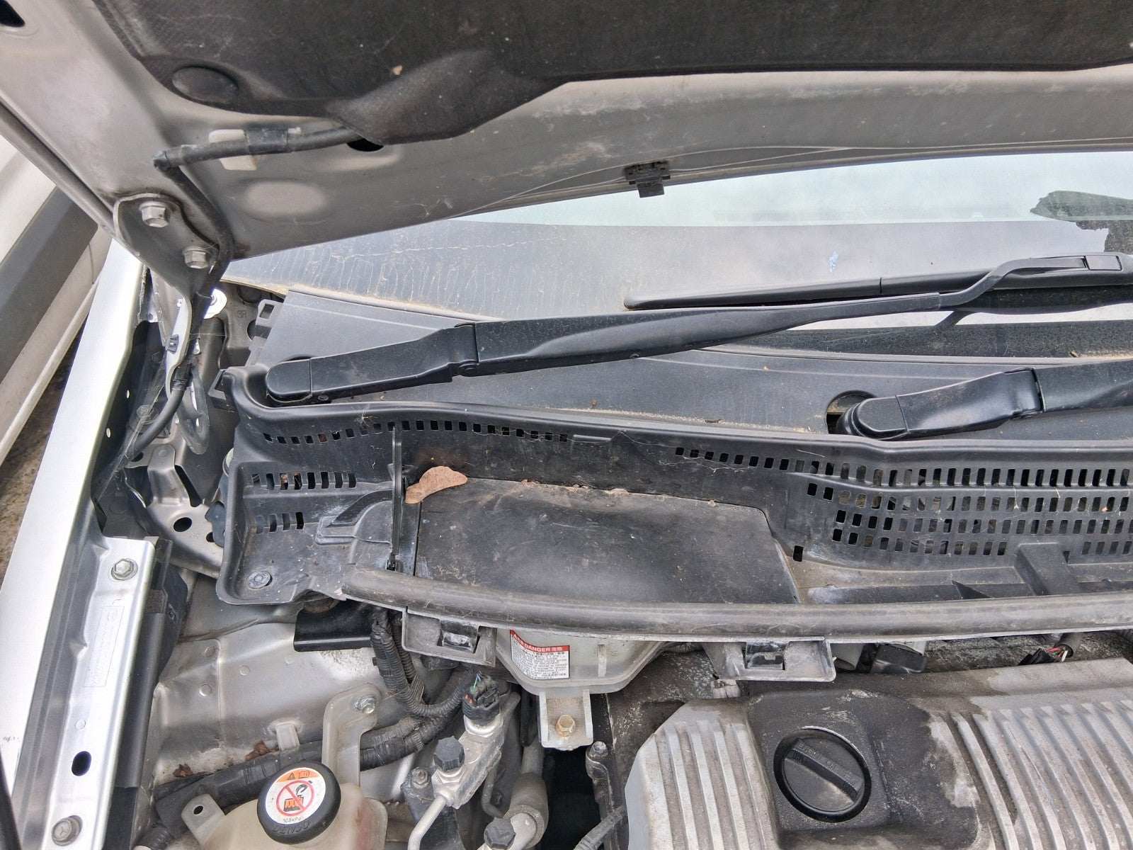 2018 TOYOTA PRIUS V PLUS XW40 1.8 HYBRID FRONT WINDSCREEN WIPER MOTOR & LINKAGE