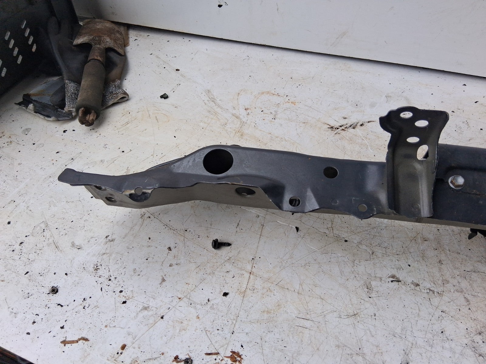 2019 TOYOTA C-HR CHR FRONT BUMPER BAR METAL BAR 865200D050