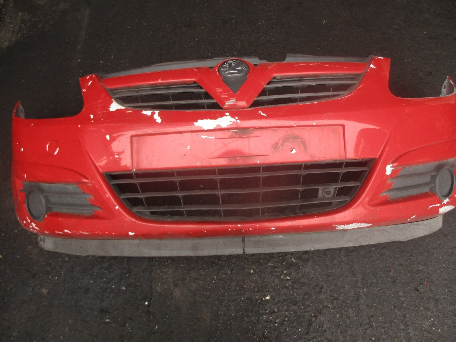 2009 VAUXHALL CORSA D PRE FACELIFT FRONT BUMPER AND GRILLE