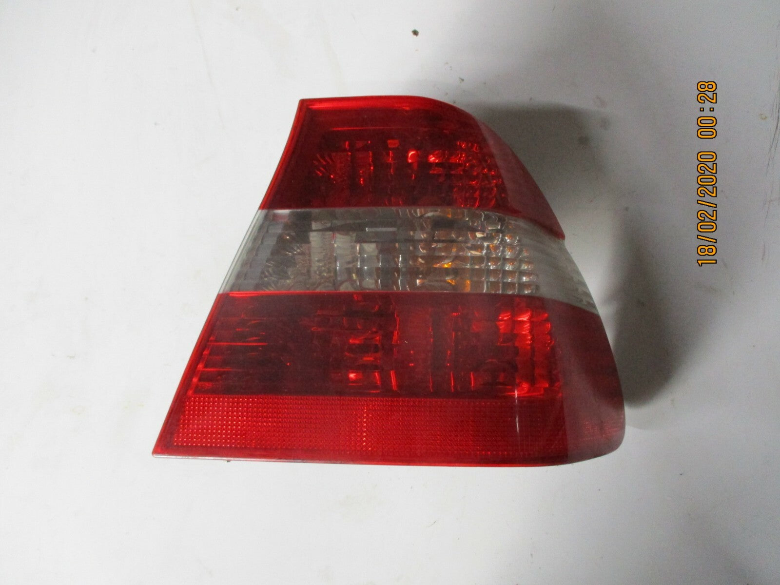 BMW 3 SERIES E46 MK4 2004 OSR DRIVER SIDE REAR OUTER TAIL LIGHT 6910532