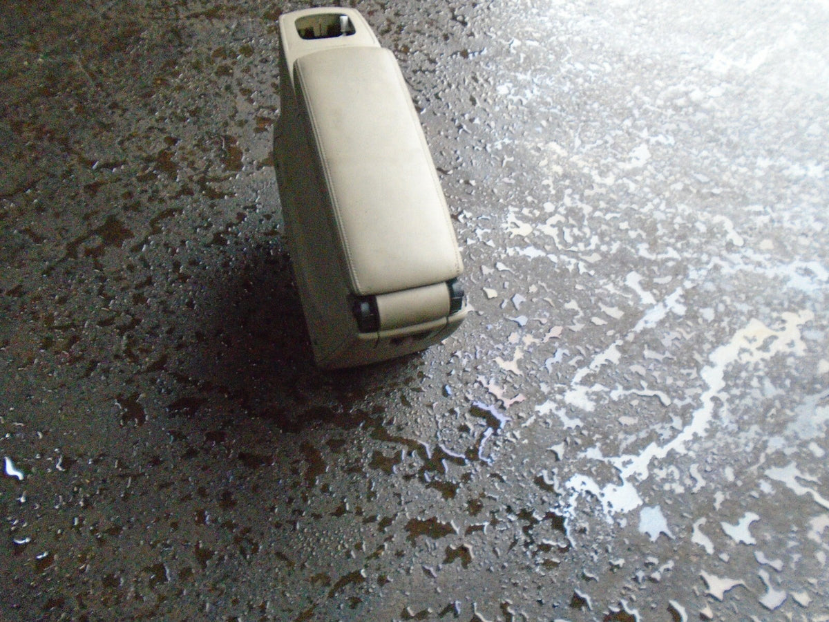 RENAULT SCENIC 2012 MK3 CENTRE ARM REST