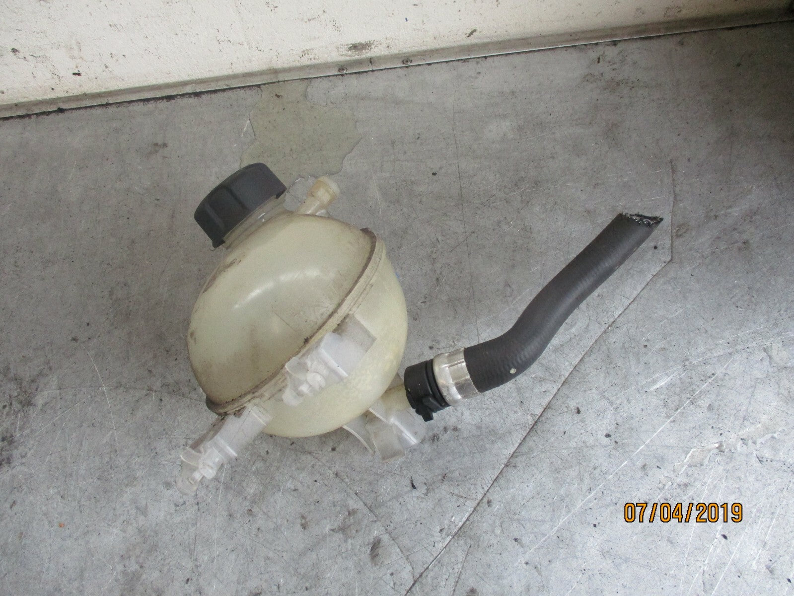 CITROEN DS3 2016 WATER COOLANT EXPANSION TANK 980077728002