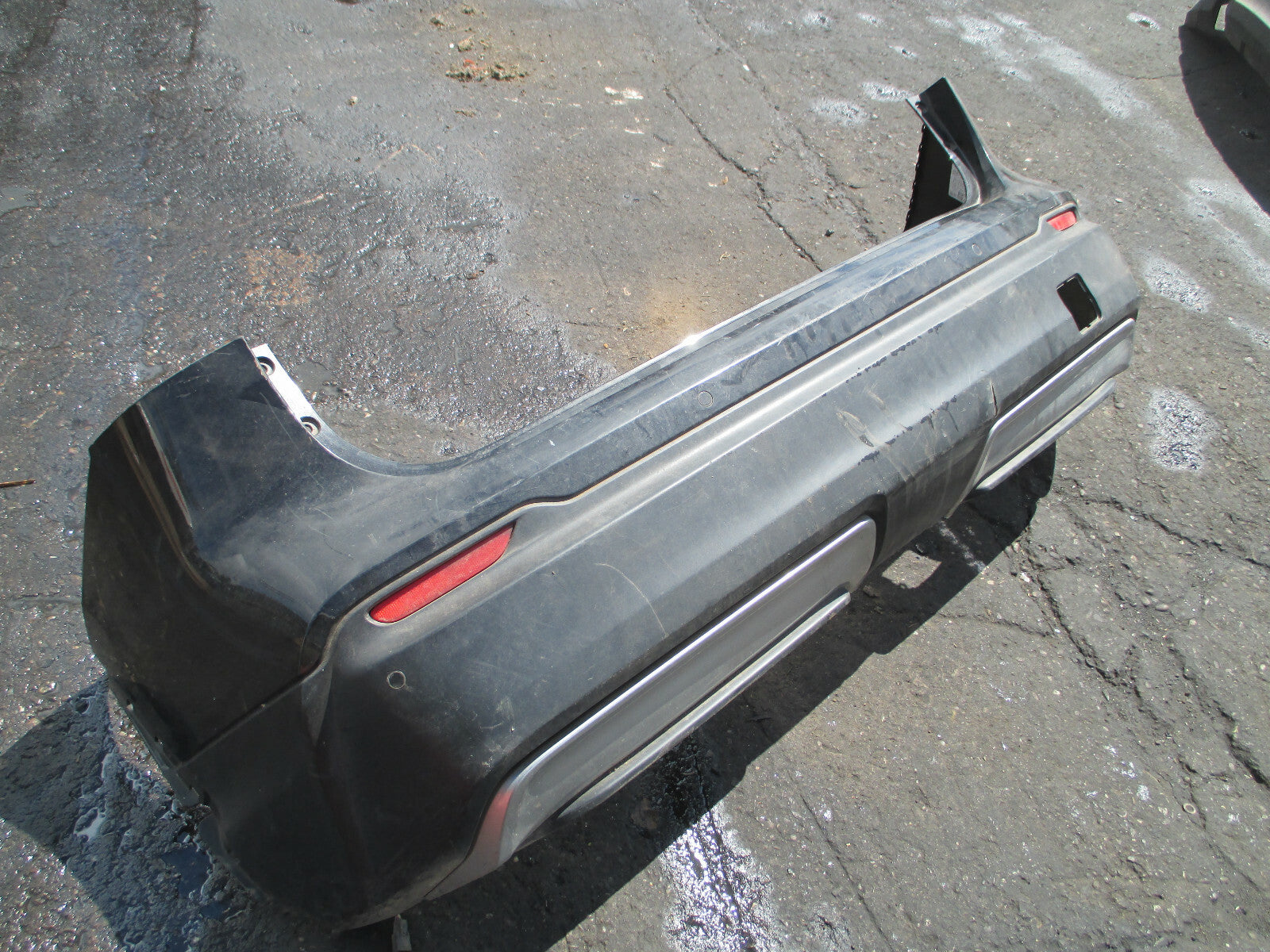 NISSAN QASHQAI MK2 2017 REAR COMPLETE BUMPER + PDC SENSOR 24093HV00A