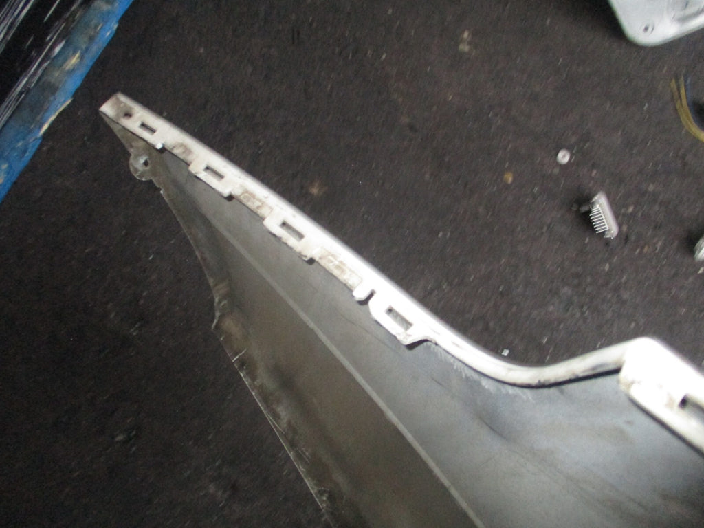 2017 VAUXHALL VIVARO B MK2 OSR DRIVER SIDE REAR BUMPER CORNER WHITE
