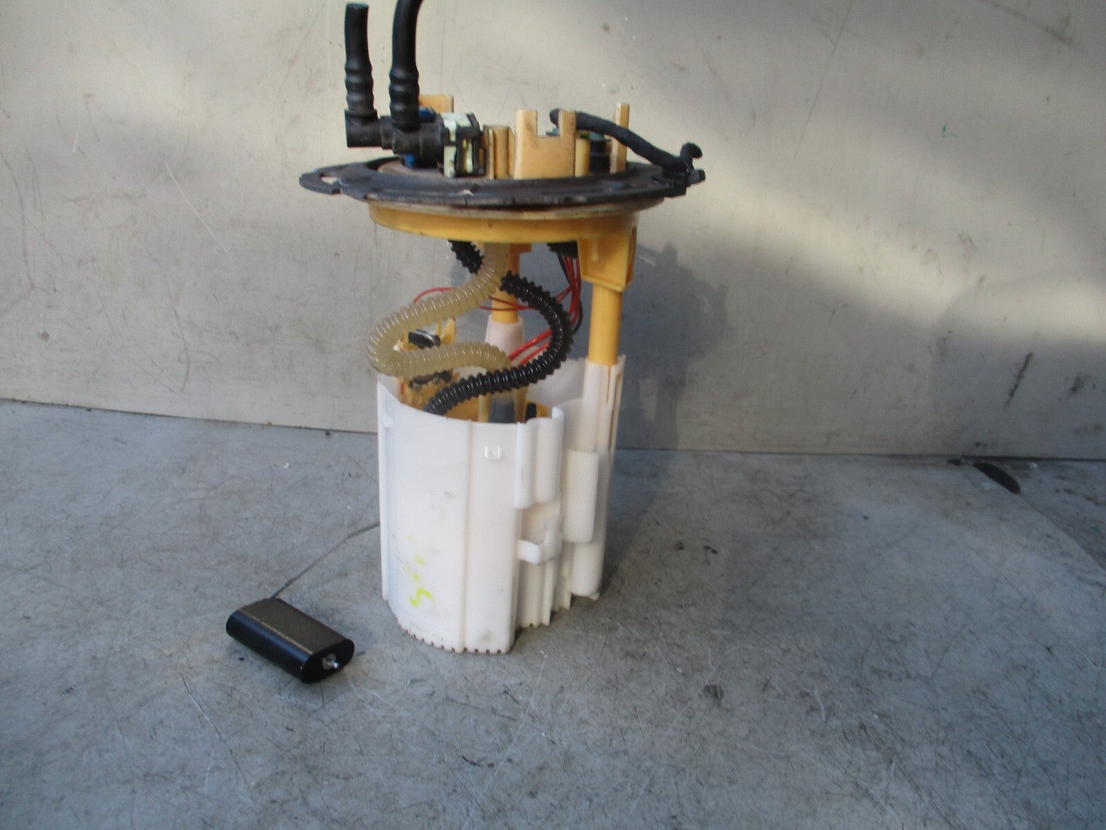 2021 MERCEDES BENZ SPRINTER W907 FUEL TANK SENDING PUMP