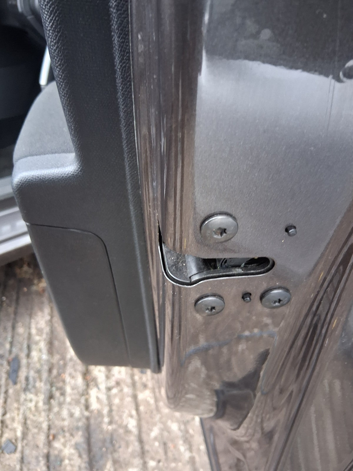 2015 PEUGEOT 308 MK2 ESTATE OSF DRIVER SIDE FRONT RIGHT DOOR LOCK MECHANISM